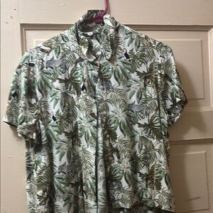 Tropical Green Leaf Print Men's Shirt Medium
